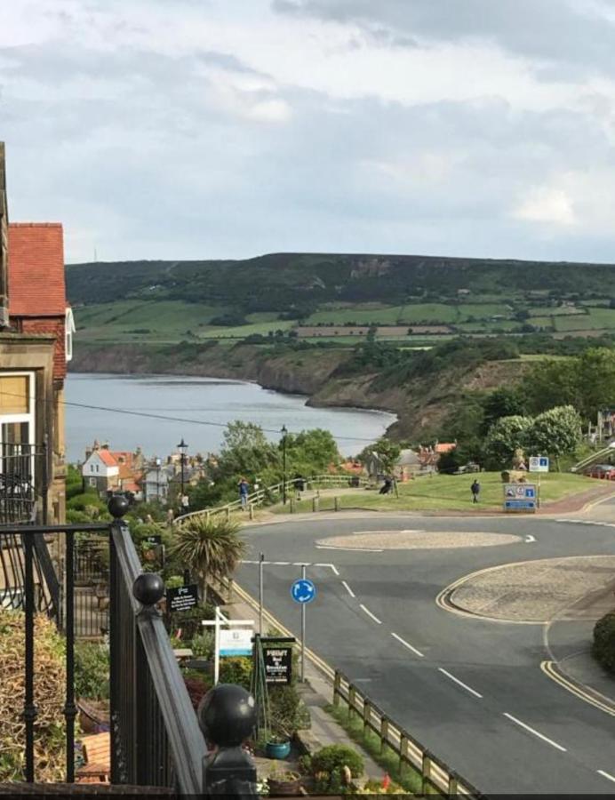The Wayfarer, Robin Hoods Bay Bed & Breakfast Robin Hood's Bay Exterior photo